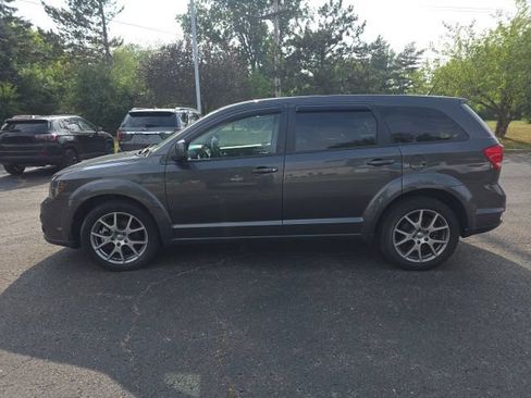 Used 2015 Dodge Journey R/T w/ Flexible Seating Group FWD image 4
