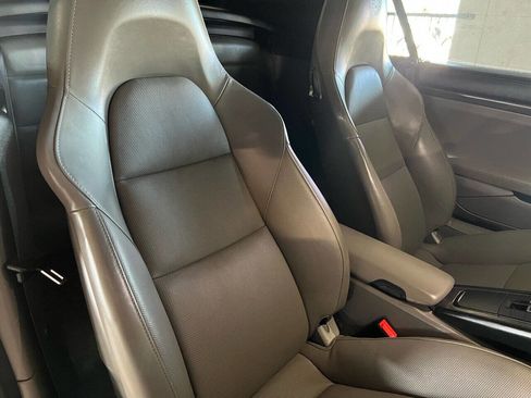 Used 2016 Porsche 911 Turbo S image 28