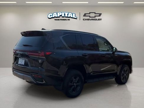 Used 2025 Lexus LX 700h Overtrail w/ Accessory Package (Z1) AWD/4WD image 5