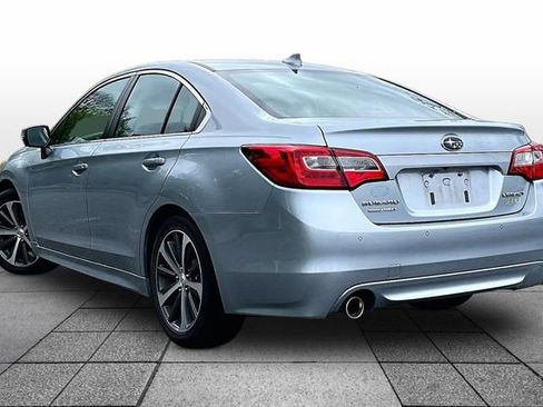 Used 2017 Subaru Legacy 2.5i Limited AWD/4WD image 3