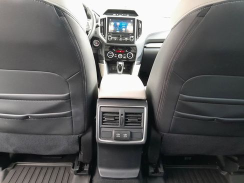 Used 2023 Subaru Forester Limited AWD/4WD image 32