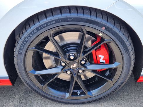 New 2025 Hyundai Elantra N image 17
