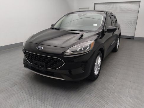 Used 2020 Ford Escape SE FWD image 15
