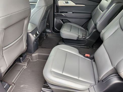 New 2026 Ford Explorer Active w/ Active Comfort Package RWD image 25