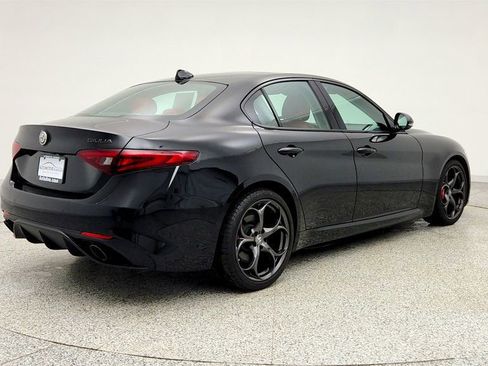 Used 2019 Alfa Romeo Giulia w/ Quick Order Package 22K Sport image 5