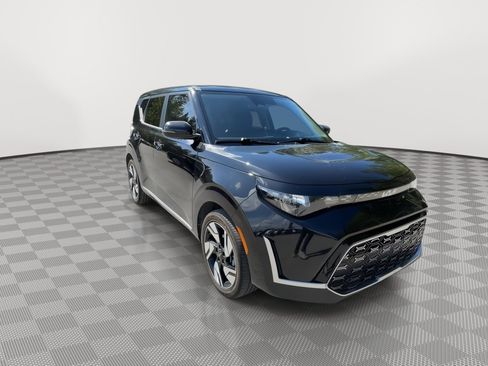 Used 2025 Kia Soul GT-Line FWD image 2