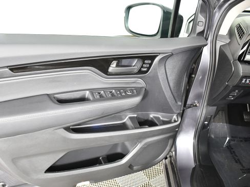 Certified 2025 Honda Odyssey Touring image 38