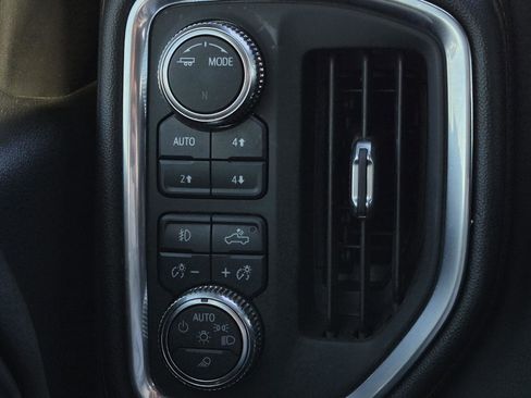 Used 2022 GMC Sierra 1500 AT4 w/ AT4 Preferred Package image 25