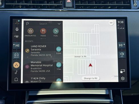 Used 2025 Land Rover Range Rover Evoque S image 32