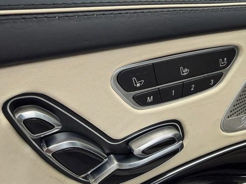 Used 2019 Mercedes-Benz S 560 Sedan image 24