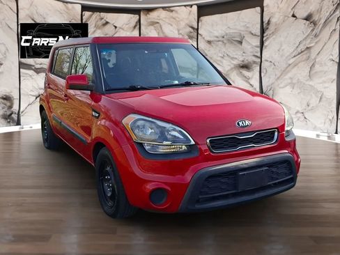 Used 2013 Kia Soul EV image 1