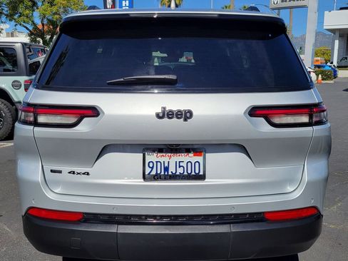 Used 2023 Jeep Grand Cherokee L Laredo AWD/4WD image 30