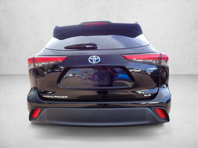 Used 2023 Toyota Highlander XLE AWD/4WD image 8