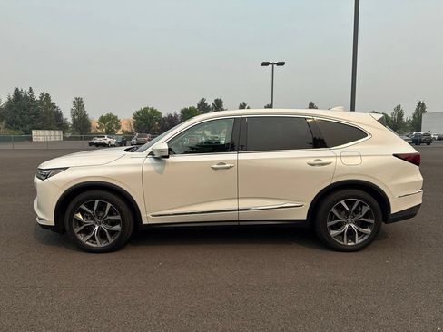 Used 2023 Acura MDX SH-AWD w/ Technology Package image 4
