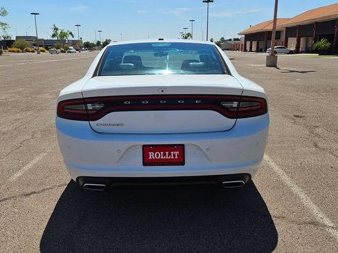 Used 2020 Dodge Charger SXT w/ Leather Interior Group RWD image 10