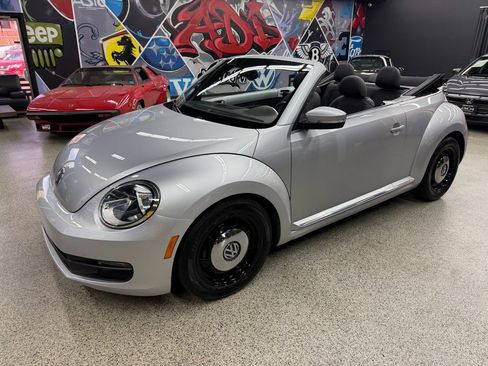 Used 2016 Volkswagen Beetle 1.8T SE FWD image 10