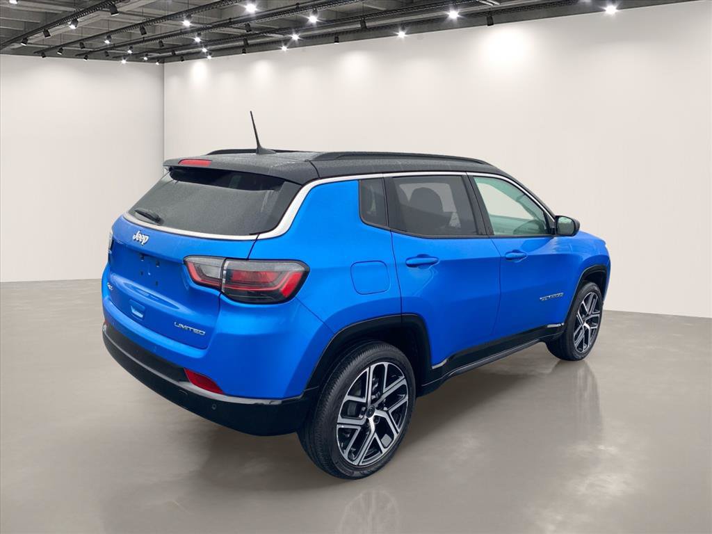 Used 2025 Jeep Compass Limited w/ Elite Group AWD/4WD image 7