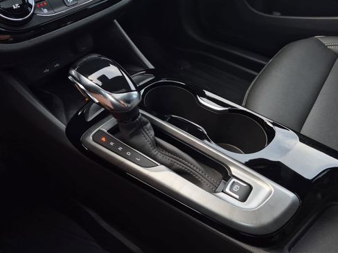 New 2026 Buick Envista Sport Touring w/ Studio Series image 19