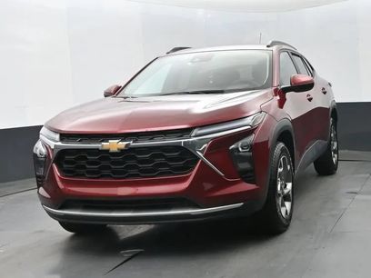 Used 2025 Chevrolet Trax LT