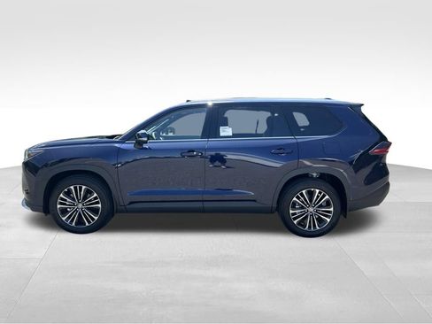 New 2026 Toyota Grand Highlander AWD Hybrid image 2