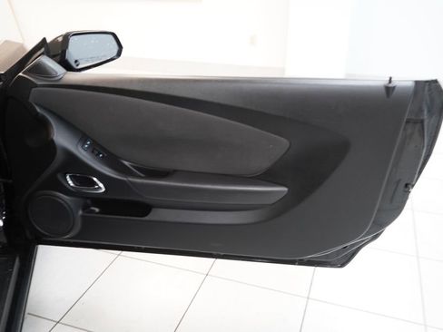Used 2015 Chevrolet Camaro LT RWD image 19