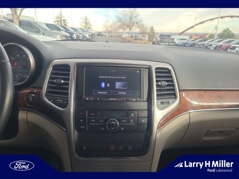 Used 2013 Jeep Grand Cherokee Limited w/ Trailer Tow Group image 12