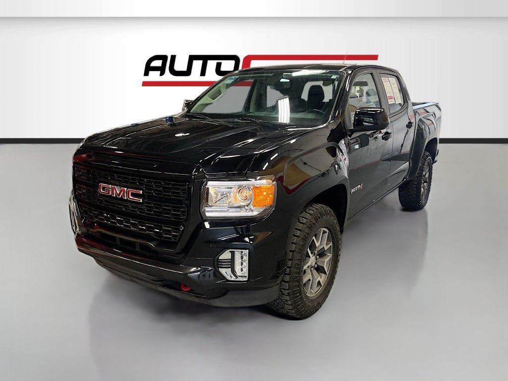 Used 2022 GMC Canyon AT4 w/ Trailering Package AWD/4WD image 3