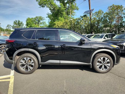 Used 2021 Nissan Rogue SV AWD/4WD image 7