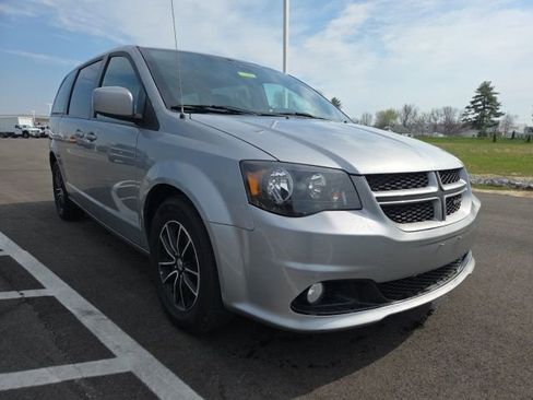 Used 2019 Dodge Grand Caravan GT image 1