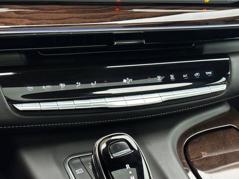 Certified 2021 Cadillac Escalade Sport Platinum w/ Heavy-Duty Trailer Package image 27