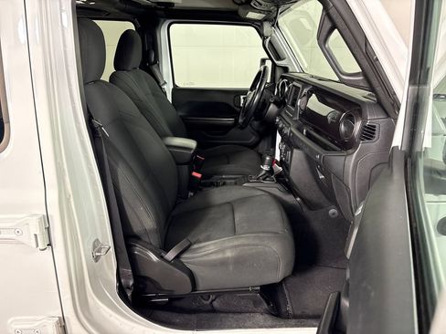 Used 2021 Jeep Wrangler Unlimited Sport AWD/4WD image 6