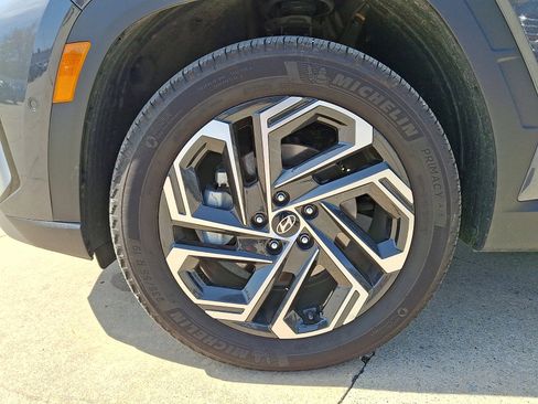 Certified 2025 Hyundai Tucson Limited AWD/4WD image 28
