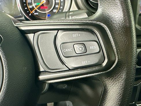 Used 2022 Jeep Wrangler Unlimited Sport AWD/4WD image 17