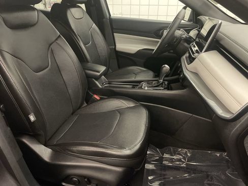 Used 2023 Jeep Compass Limited w/ Elite Group AWD/4WD image 21