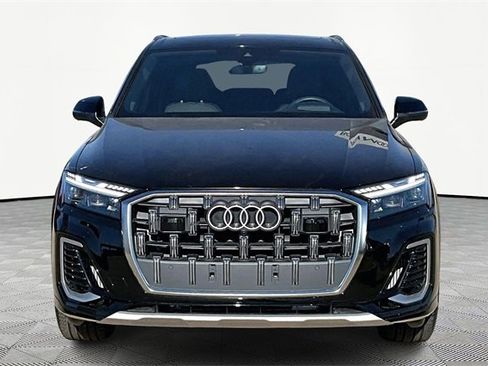 Used 2025 Audi Q7 3.0T Prestige w/ Prestige Package image 3