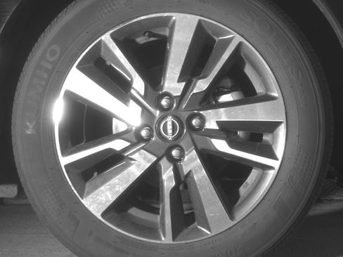 Used 2025 Nissan Versa SV image 13