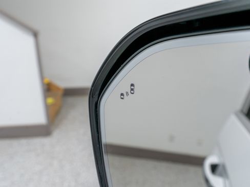 Used 2022 Ford Expedition Max Limited image 13