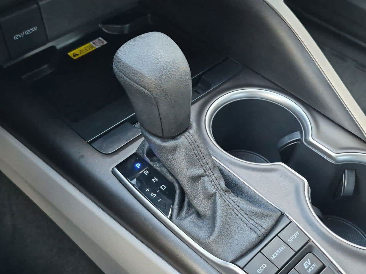 Used 2022 Toyota Camry LE w/ Audio Upgrade Package FWD image 31