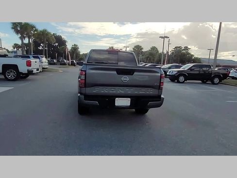 Used 2023 Nissan Frontier SV w/ SV Convenience Package image 30