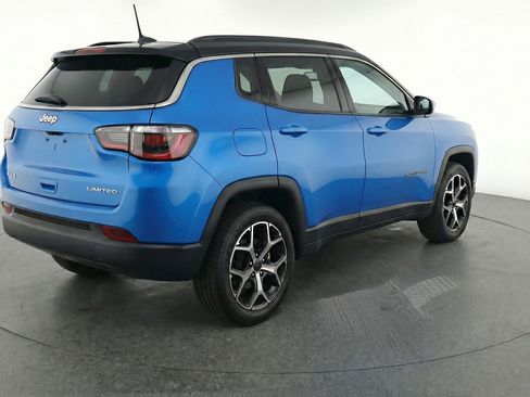 Used 2025 Jeep Compass Limited AWD/4WD image 9