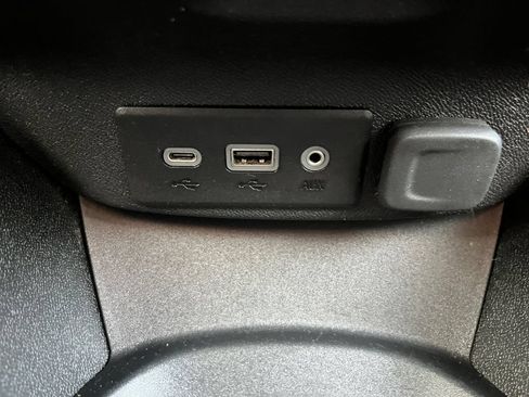 Used 2021 Chevrolet Malibu LS FWD image 6