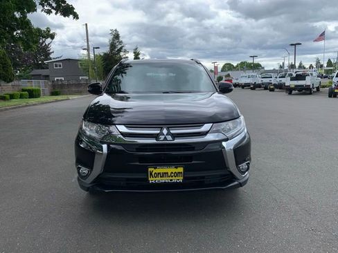 Used 2018 Mitsubishi Outlander LE AWD/4WD image 9