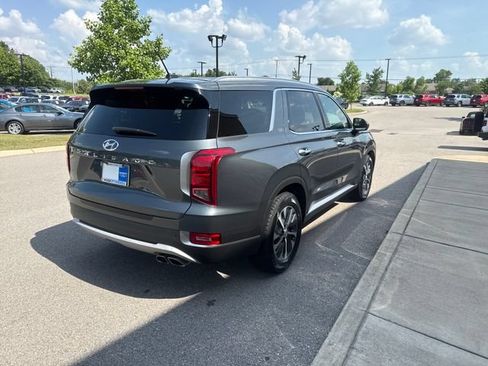 Used 2022 Hyundai Palisade SEL FWD image 4