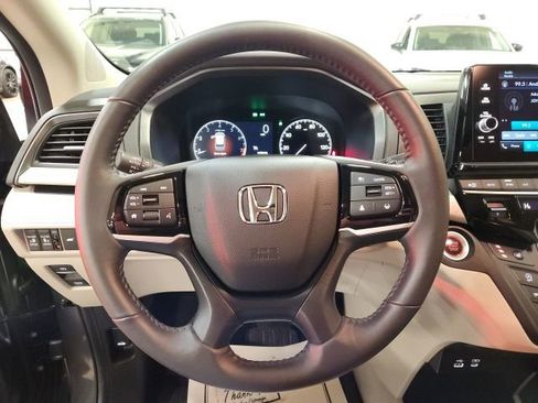 Certified 2025 Honda Odyssey EX-L image 18