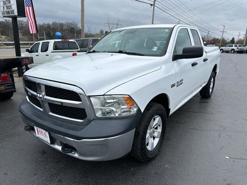 Used 2018 RAM 1500 Tradesman w/ Chrome Appearance Group AWD/4WD image 8