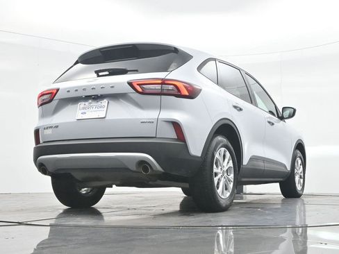 Used 2025 Ford Escape Active w/ Cold Weather Package AWD/4WD image 32