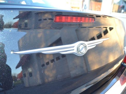 Used 2008 Chrysler 300 C image 40