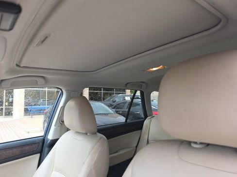 Used 2017 Subaru Outback 2.5i Limited image 8