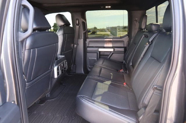 Used 2022 Ford F350 Lariat w/ Black Appearance Package AWD/4WD image 10