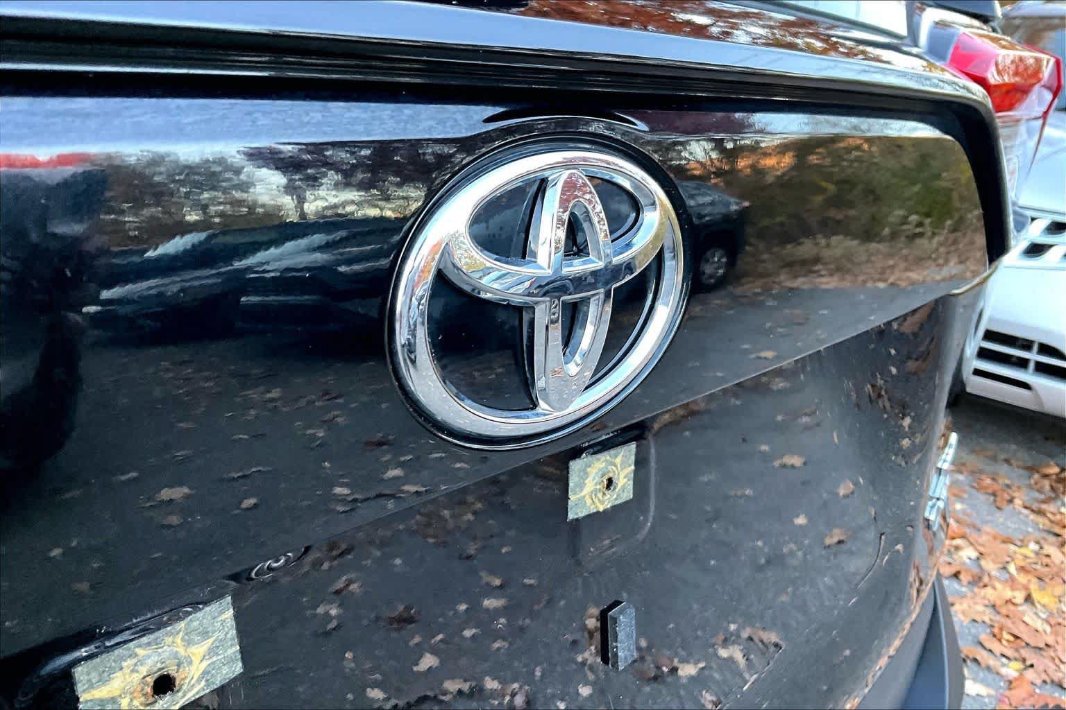 Used 2025 Toyota RAV4 XLE w/ Weather Package AWD/4WD image 28